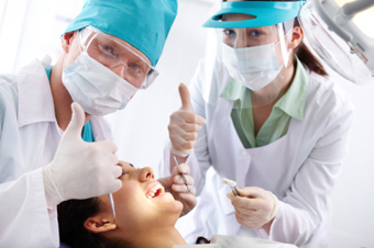 Имплантация зубов в Израиле